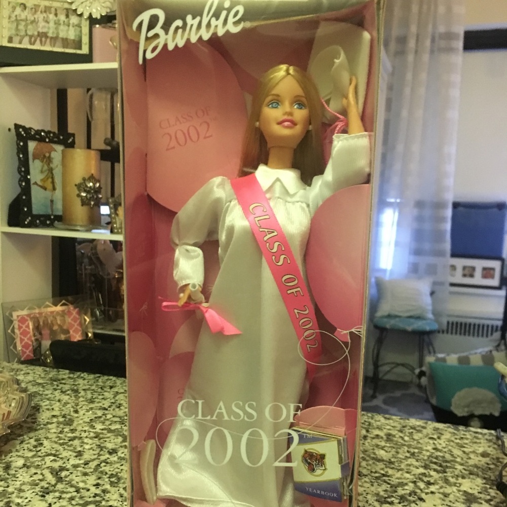 Graduation Barbie, Class of 2002